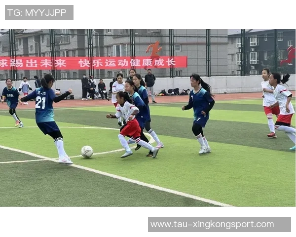 广州市足球训练提升青少年技能助力足球梦想成真